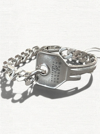 MM6 Maison Margiela Item