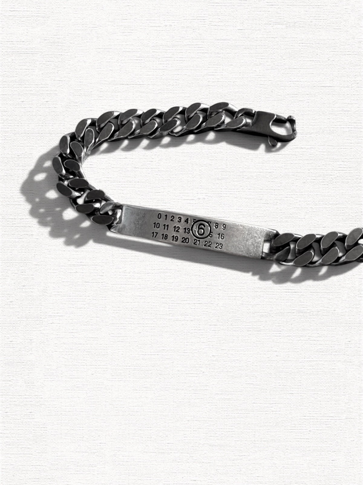 MM6 Maison Margiela Item